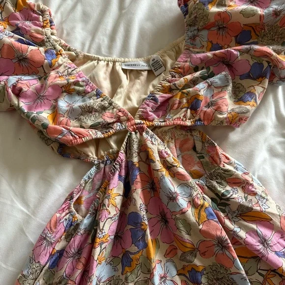 Sincerely Jules floral cutout dress - Picture 1 of 3